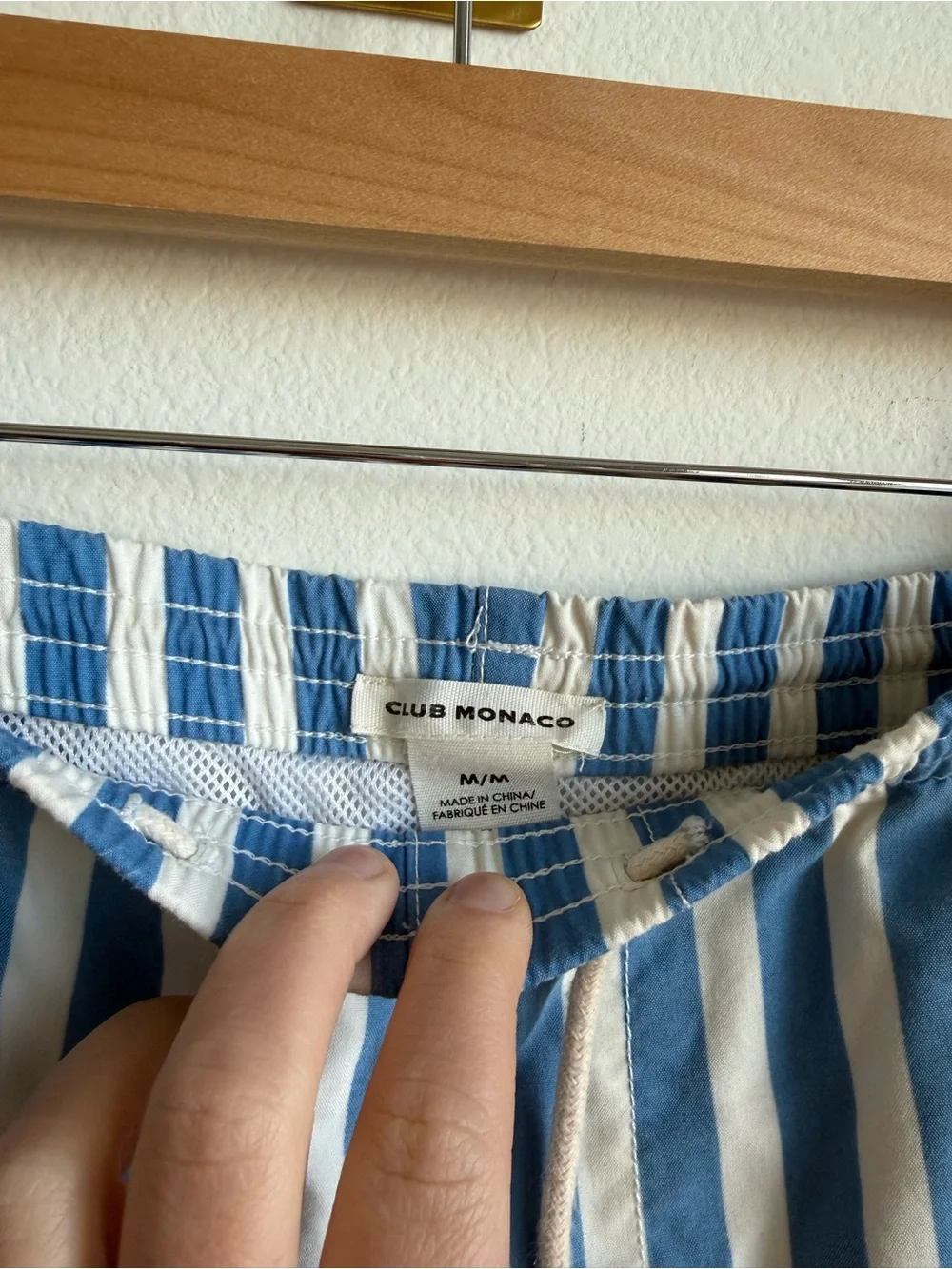 Club Monaco Men's Blue White Striped Swim Trunks Shorts Size M